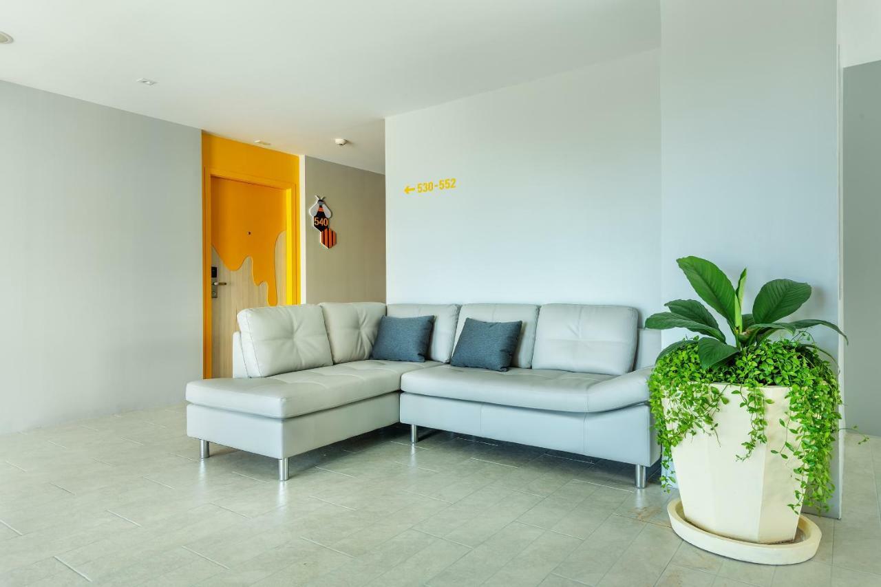 Beehive Boutique Hotel Phuket Eksteriør billede