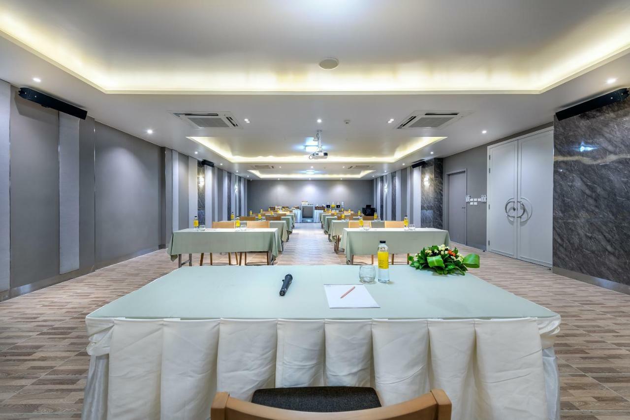 Beehive Boutique Hotel Phuket Eksteriør billede